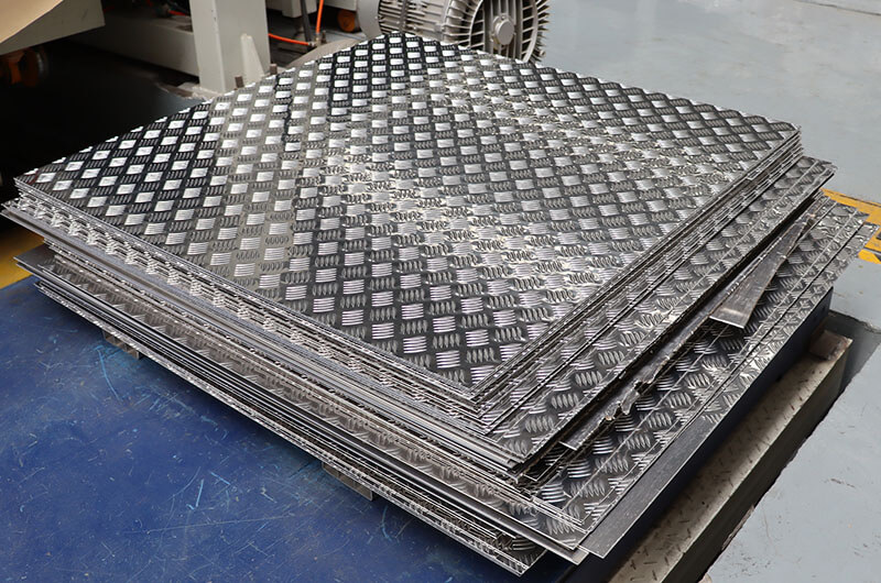 Aluminium chequer plate cut to size